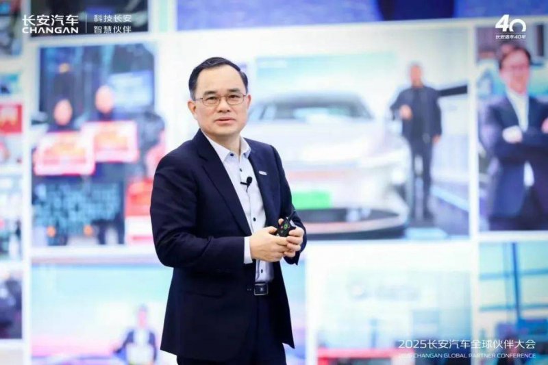 ec外汇交易平台这个方法，让你轻松获取MT4历史交易数据获取！